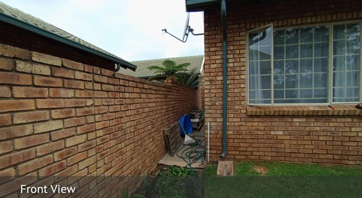 2 Bedroom Property for Sale in Amberfield Gauteng