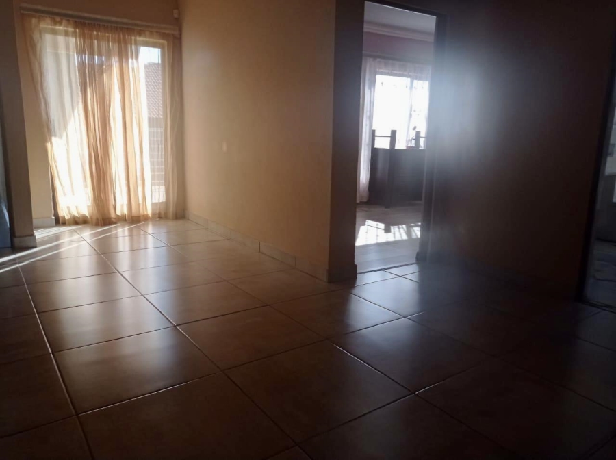 5 Bedroom Property for Sale in Pretoria North Gauteng