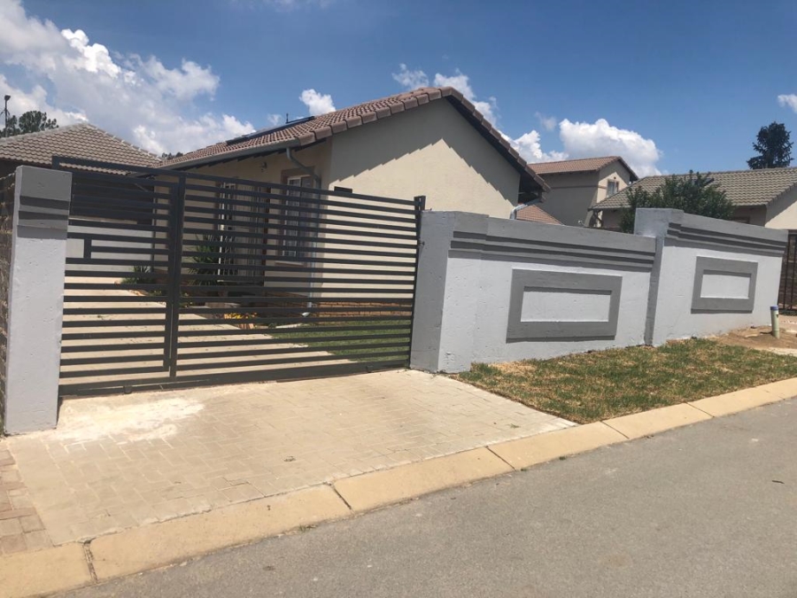 3 Bedroom Property for Sale in Kya Sands Gauteng