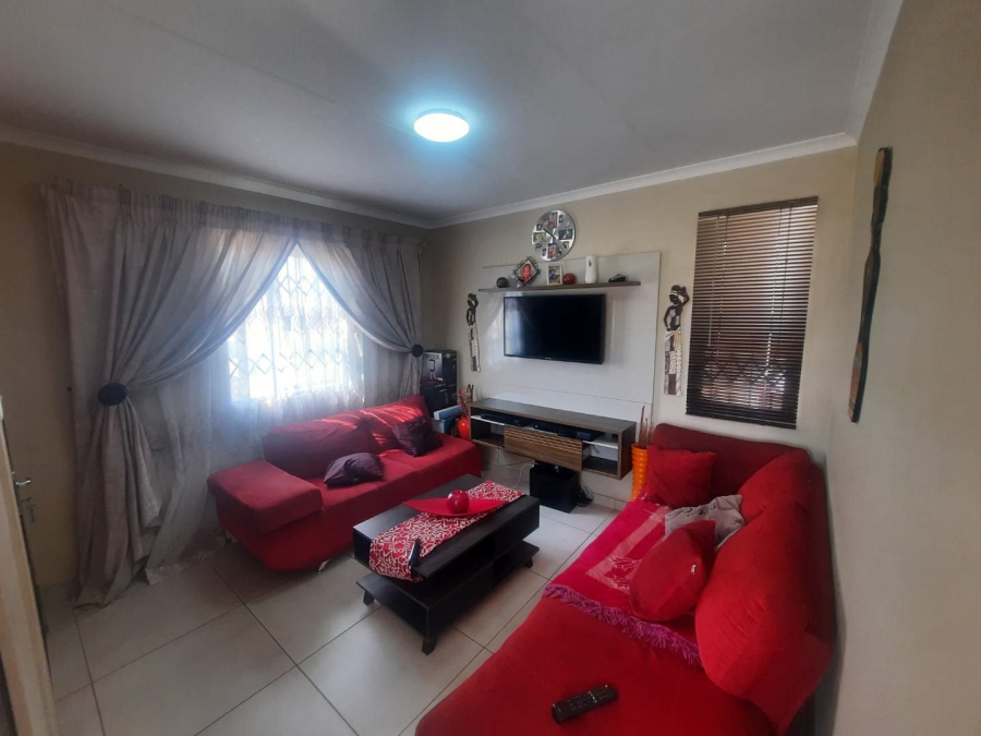 3 Bedroom Property for Sale in Bloubosrand Gauteng