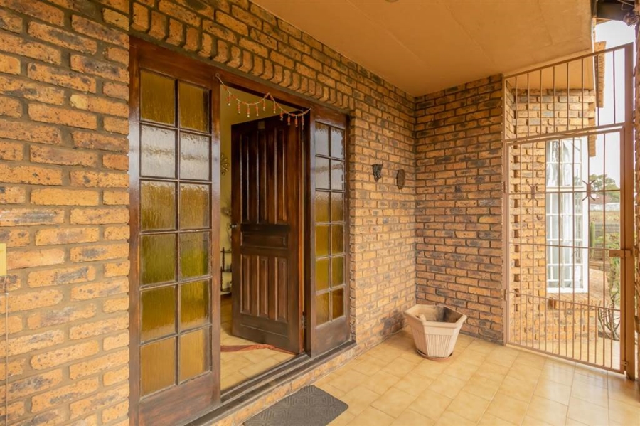 4 Bedroom Property for Sale in Bakerton Gauteng