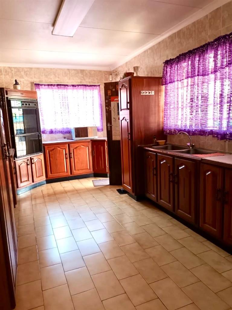 4 Bedroom Property for Sale in Bakerton Gauteng