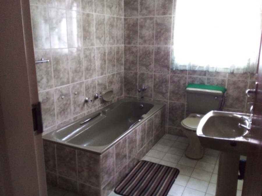 4 Bedroom Property for Sale in Bakerton Gauteng