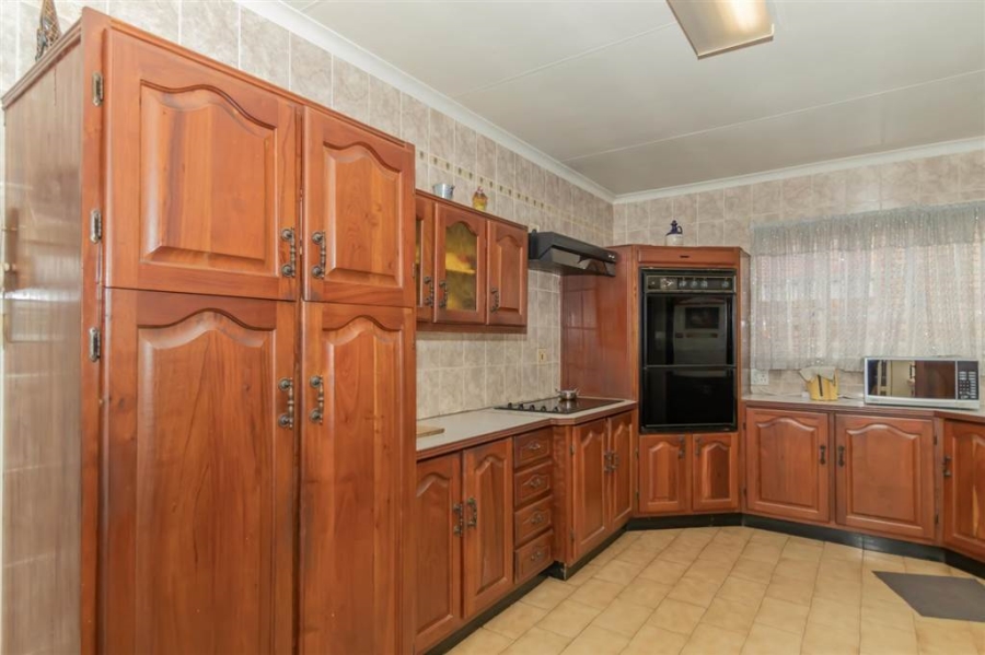 4 Bedroom Property for Sale in Bakerton Gauteng