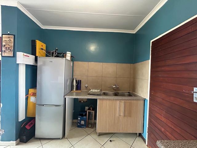 2 Bedroom Property for Sale in Monavoni Gauteng