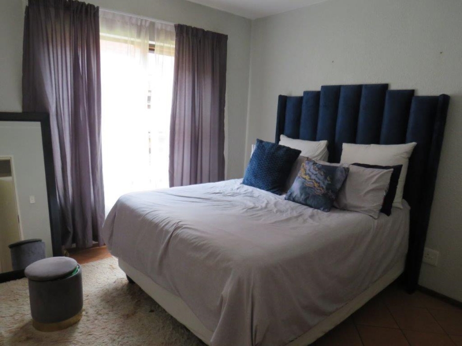 2 Bedroom Property for Sale in Albertsdal Gauteng