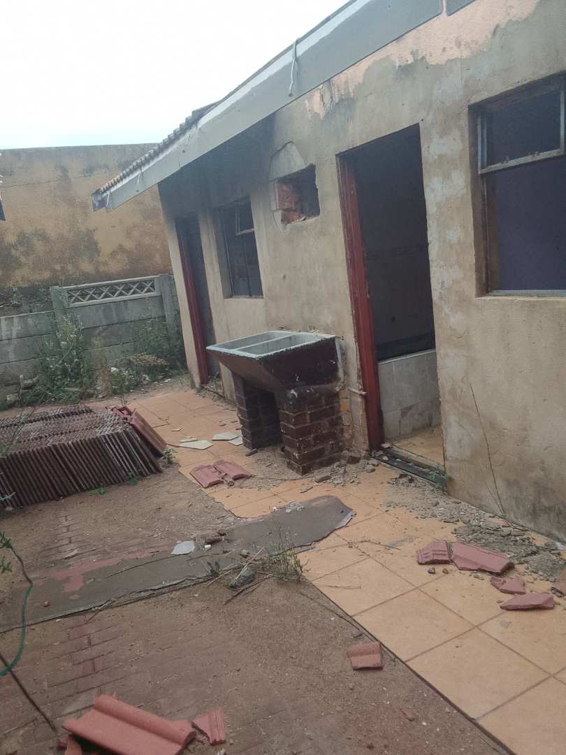 3 Bedroom Property for Sale in Katlehong Gauteng