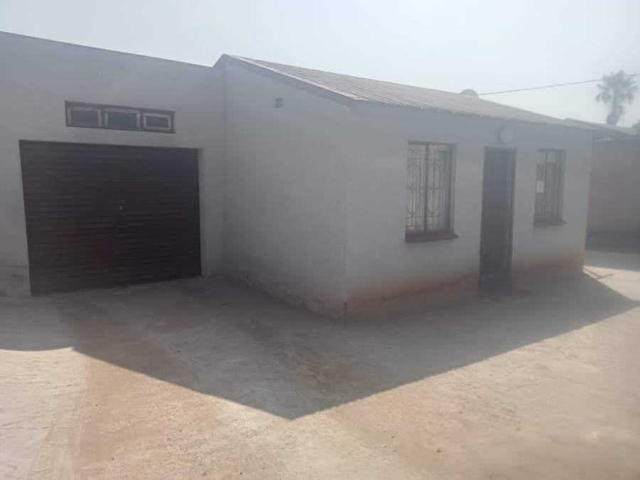 2 Bedroom Property for Sale in Alrode Gauteng