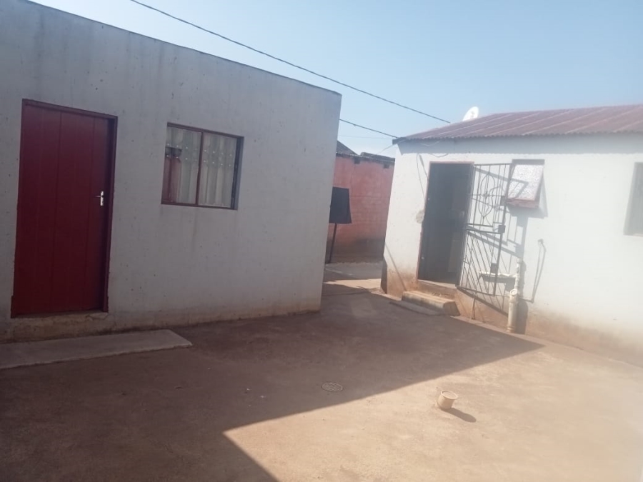 2 Bedroom Property for Sale in Alrode Gauteng