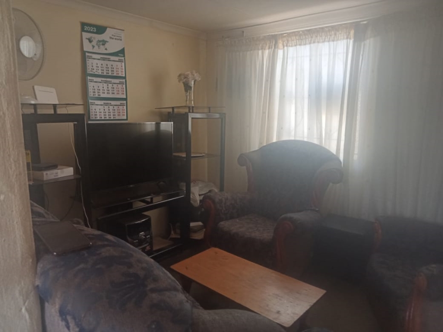 2 Bedroom Property for Sale in Alrode Gauteng