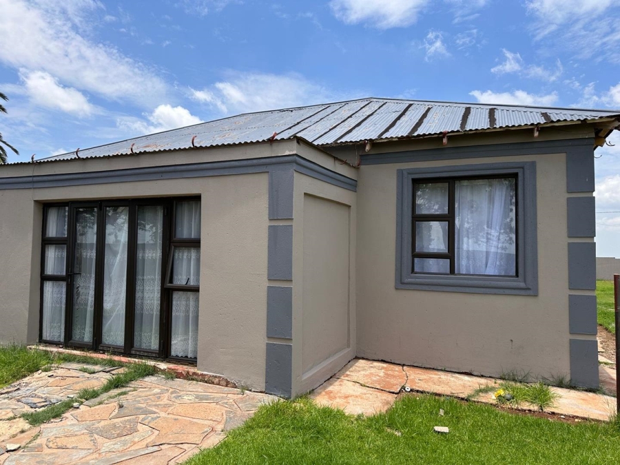 4 Bedroom Property for Sale in Persida Gauteng