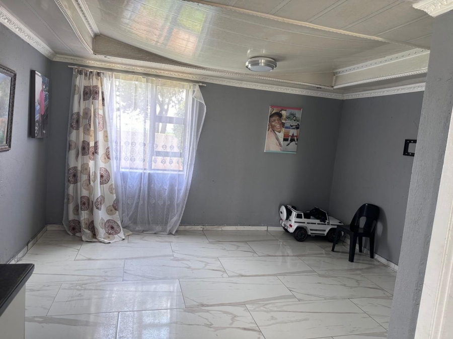 4 Bedroom Property for Sale in Persida Gauteng