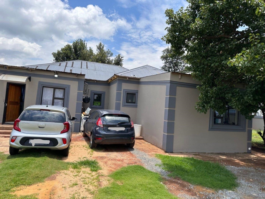 4 Bedroom Property for Sale in Persida Gauteng