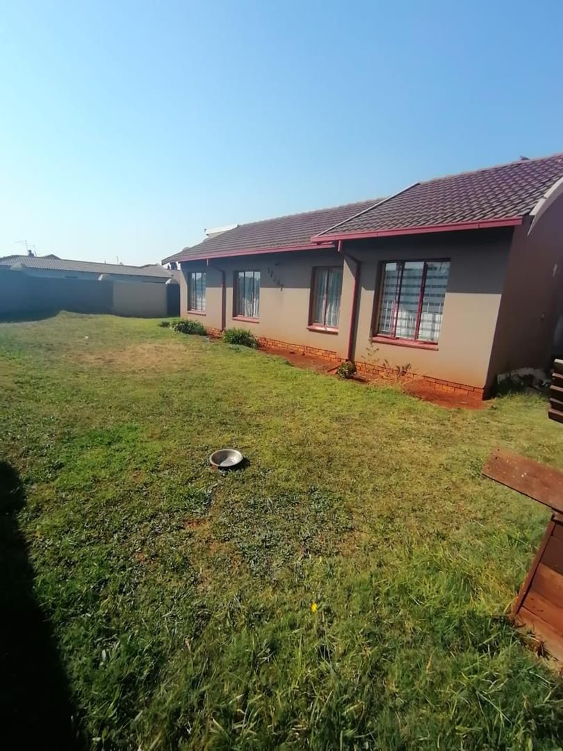 3 Bedroom Property for Sale in Vosloorus Gauteng