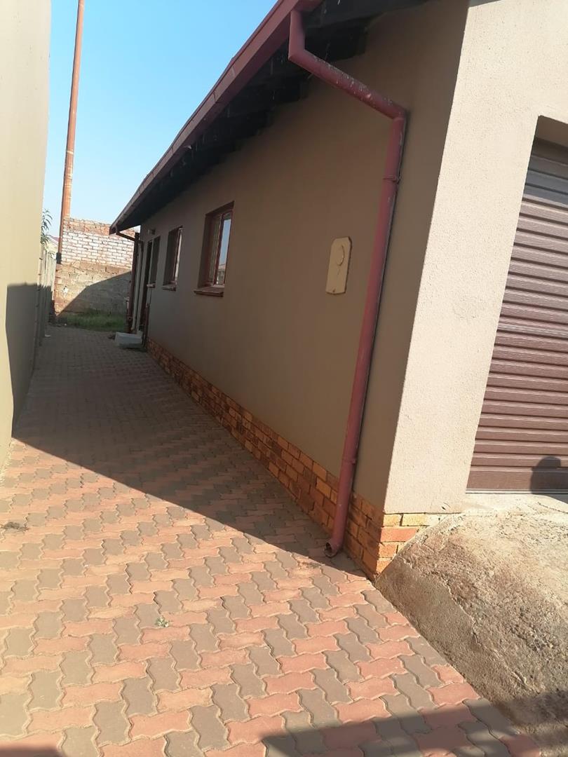 3 Bedroom Property for Sale in Vosloorus Gauteng