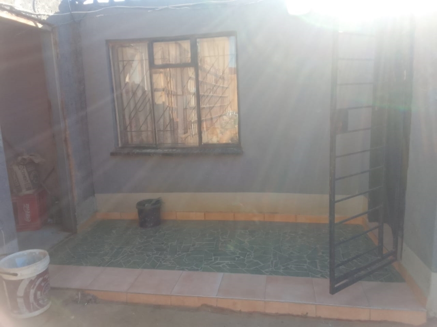 2 Bedroom Property for Sale in Tembisa Gauteng