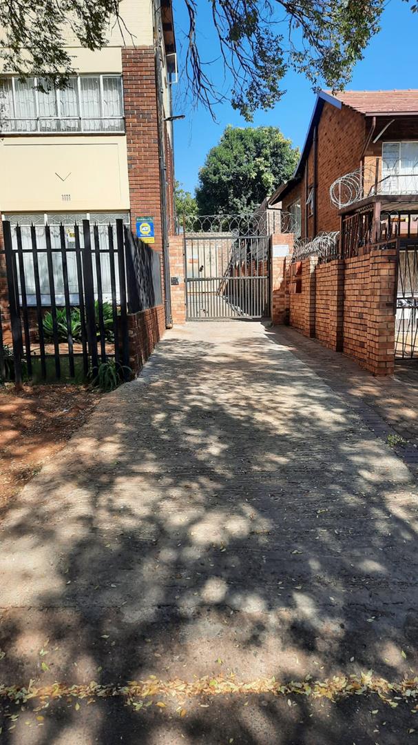 1 Bedroom Property for Sale in Randburg Gauteng