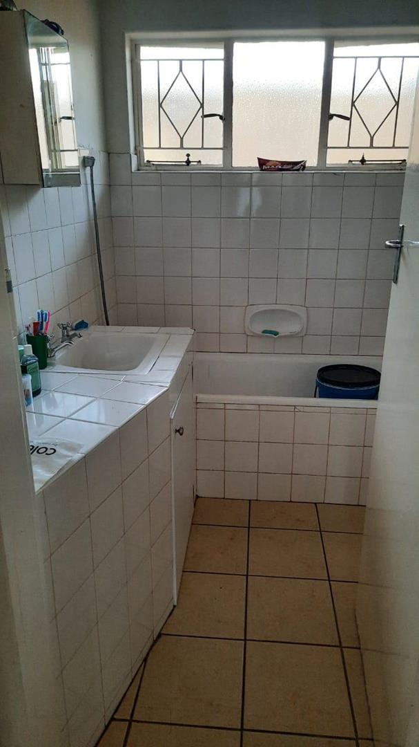 1 Bedroom Property for Sale in Randburg Gauteng