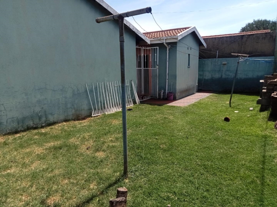 3 Bedroom Property for Sale in Diepkloof Gauteng