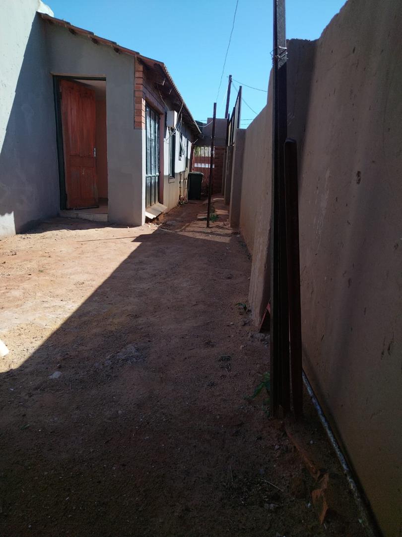 2 Bedroom Property for Sale in Orange Farm Gauteng