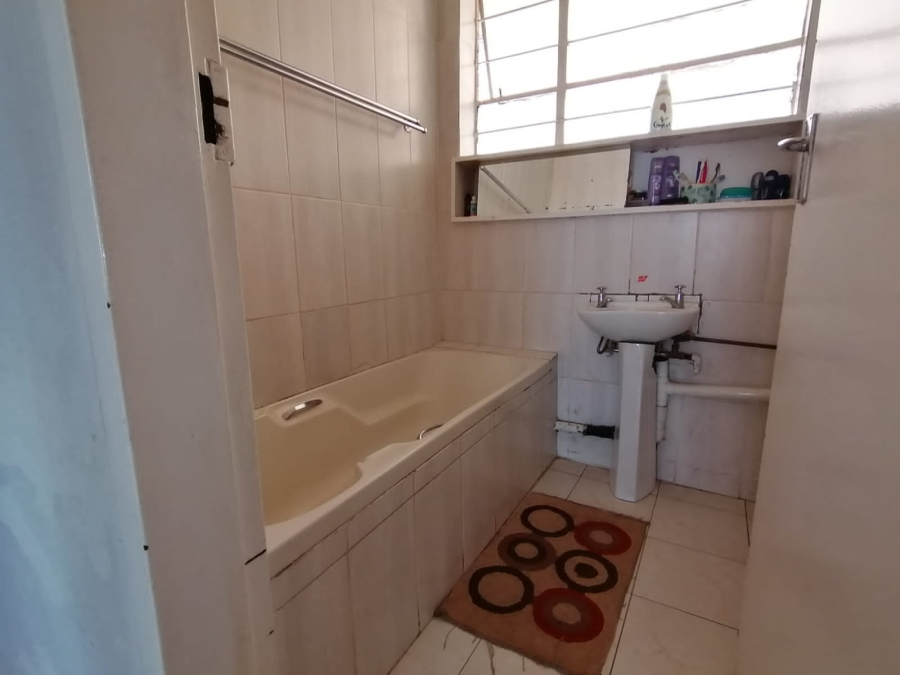 1 Bedroom Property for Sale in Bellevue East Gauteng