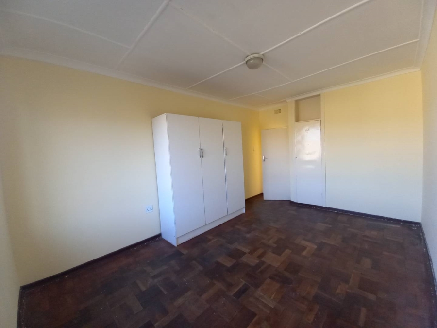 To Let 2 Bedroom Property for Rent in Rosettenville Gauteng