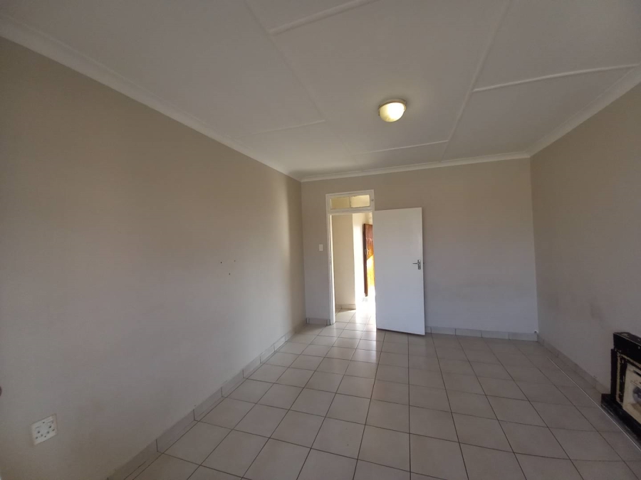 To Let 2 Bedroom Property for Rent in Rosettenville Gauteng