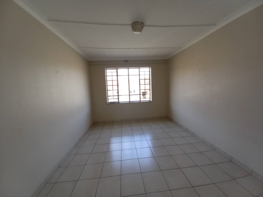 To Let 2 Bedroom Property for Rent in Rosettenville Gauteng