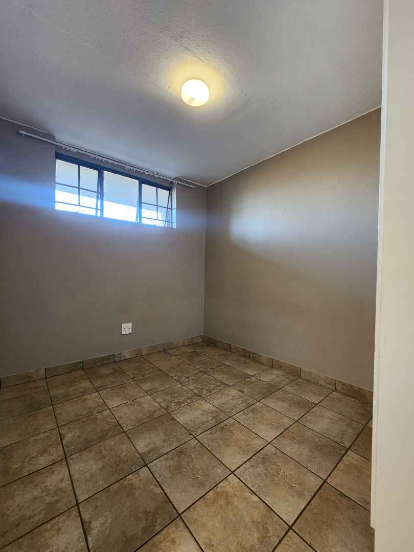 To Let 2 Bedroom Property for Rent in Rooihuiskraal North Gauteng