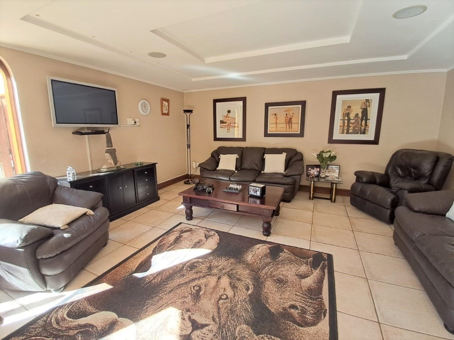 3 Bedroom Property for Sale in Aspen Hills Gauteng