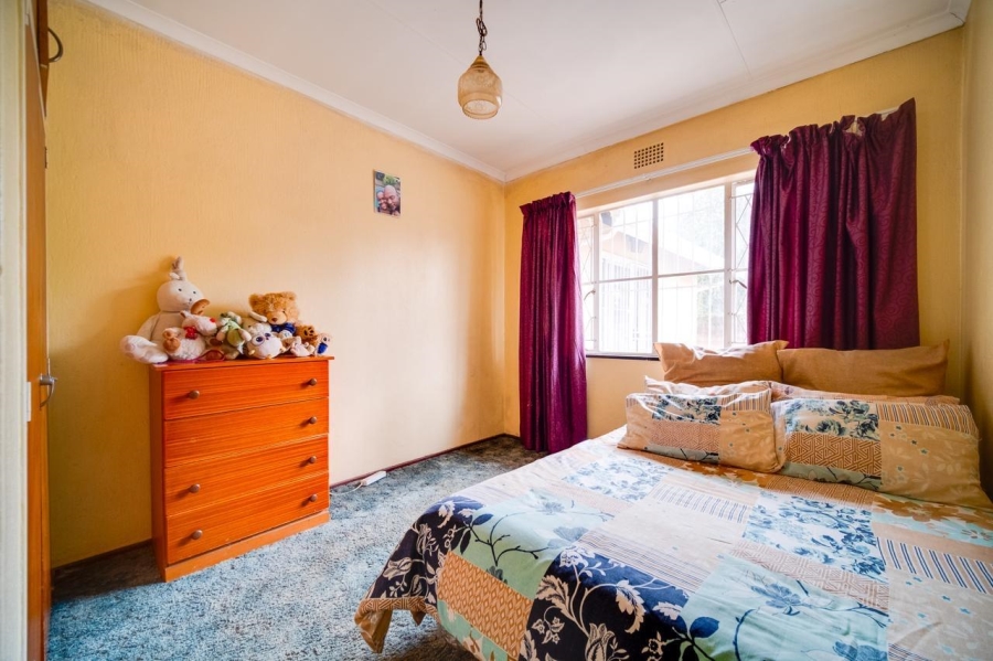 5 Bedroom Property for Sale in Verwoerdpark Gauteng