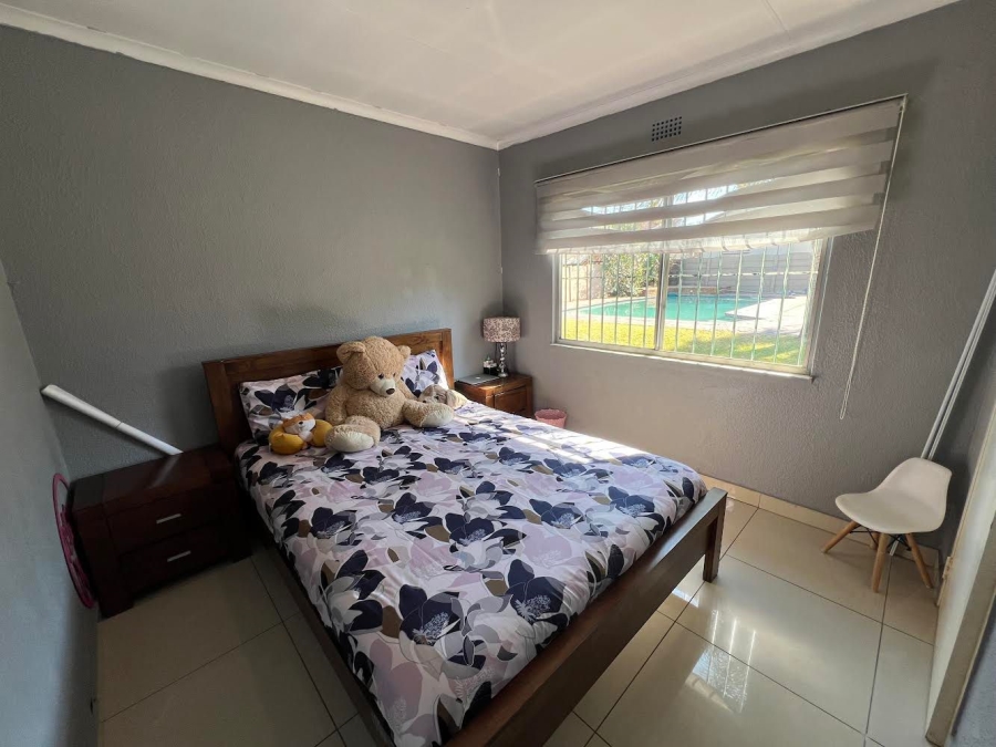 4 Bedroom Property for Sale in Brackendowns Gauteng