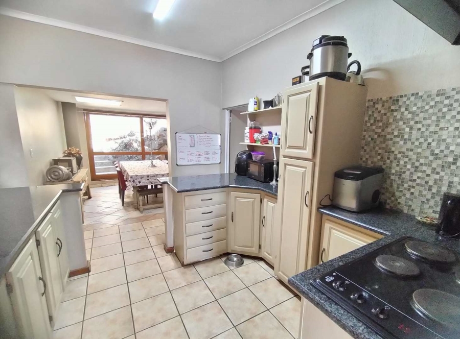 6 Bedroom Property for Sale in Murrayfield Ext 1 Gauteng