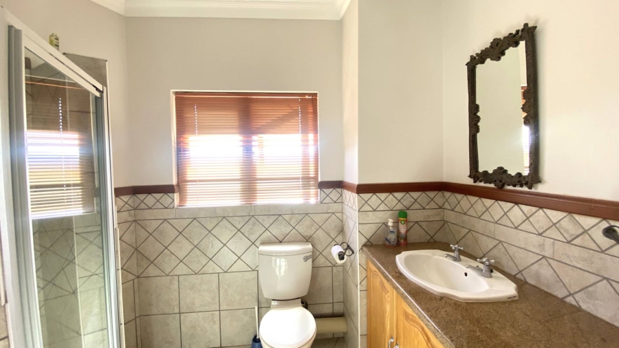 4 Bedroom Property for Sale in Wapadrand Gauteng