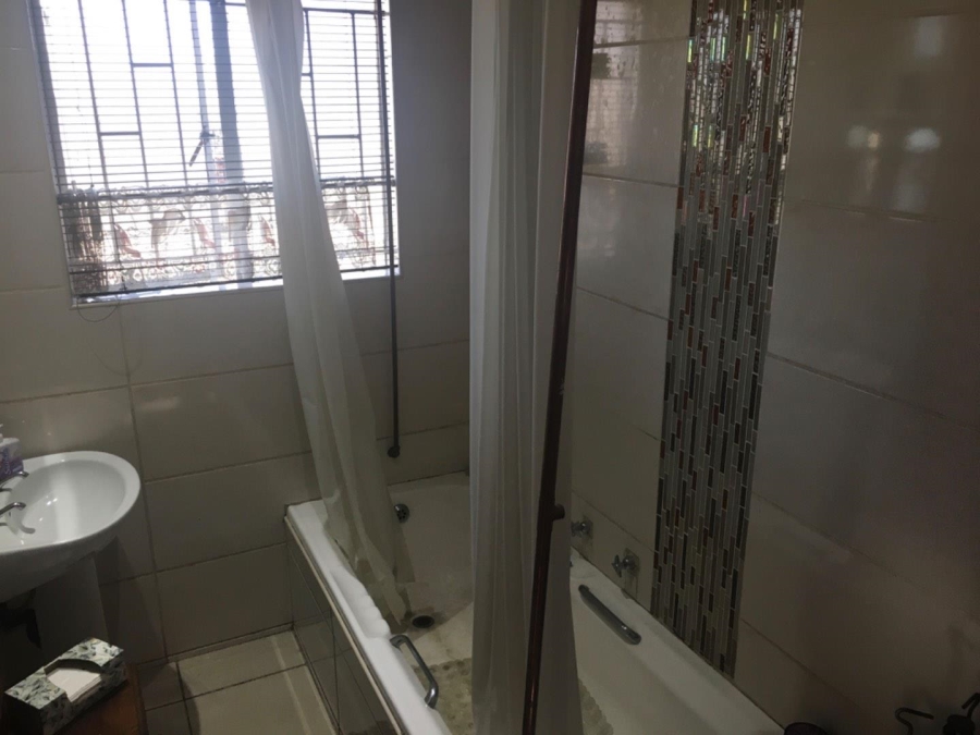 To Let 3 Bedroom Property for Rent in The Reeds Gauteng