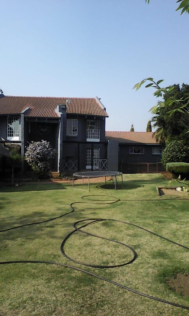 9 Bedroom Property for Sale in Kleinfontein Gauteng