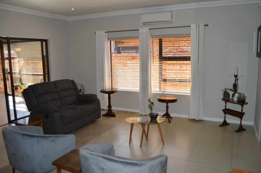 3 Bedroom Property for Sale in New Redruth Gauteng