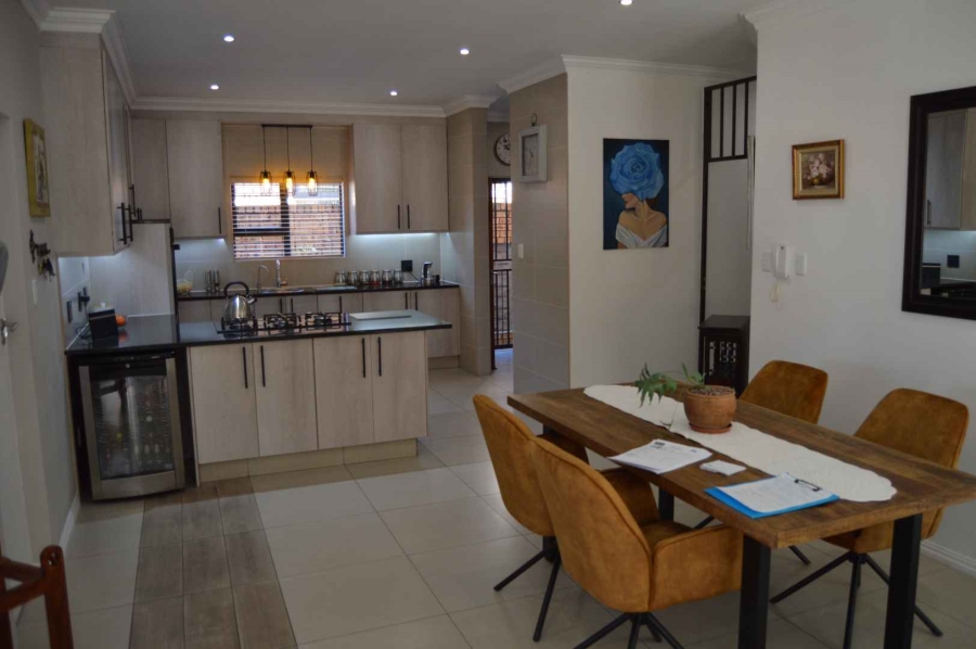 3 Bedroom Property for Sale in New Redruth Gauteng