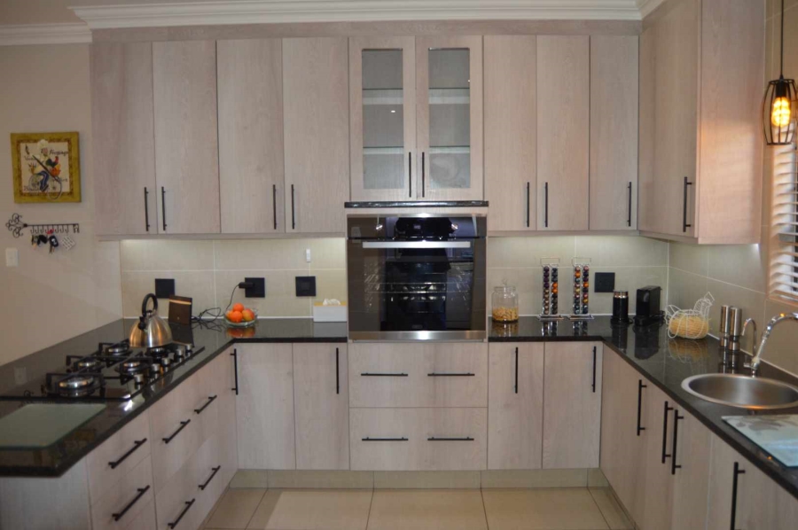 3 Bedroom Property for Sale in New Redruth Gauteng