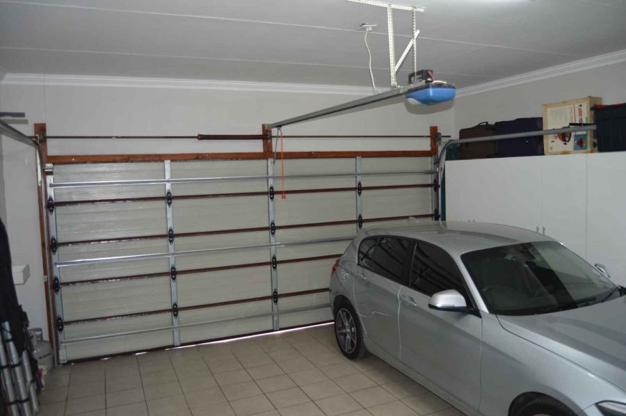 3 Bedroom Property for Sale in New Redruth Gauteng