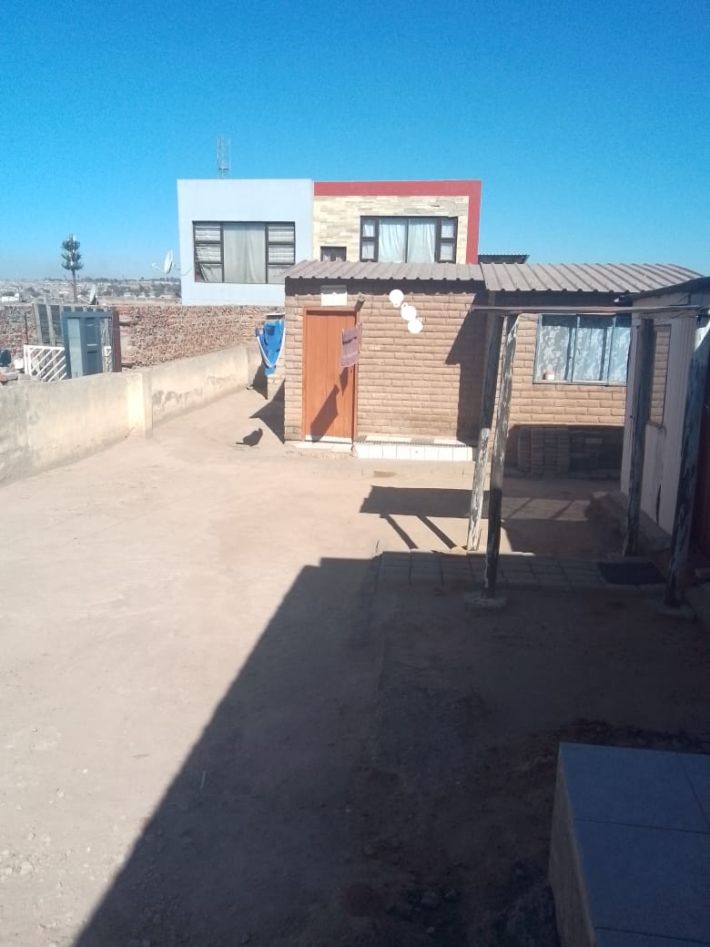 1 Bedroom Property for Sale in Olievenhoutbosch Gauteng