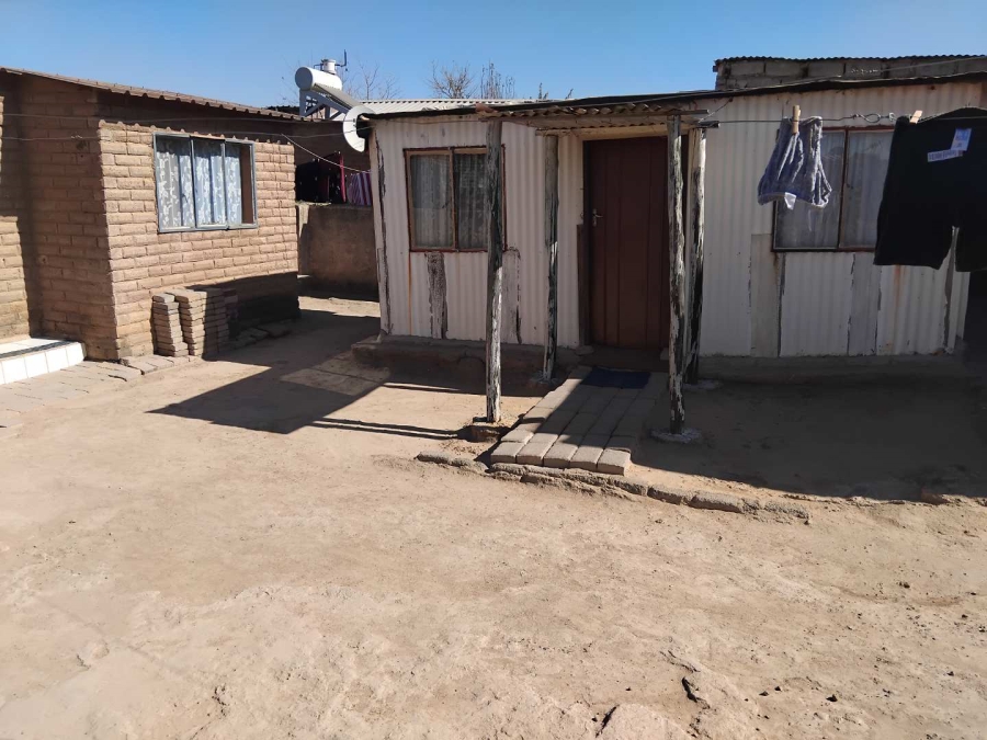 1 Bedroom Property for Sale in Olievenhoutbosch Gauteng