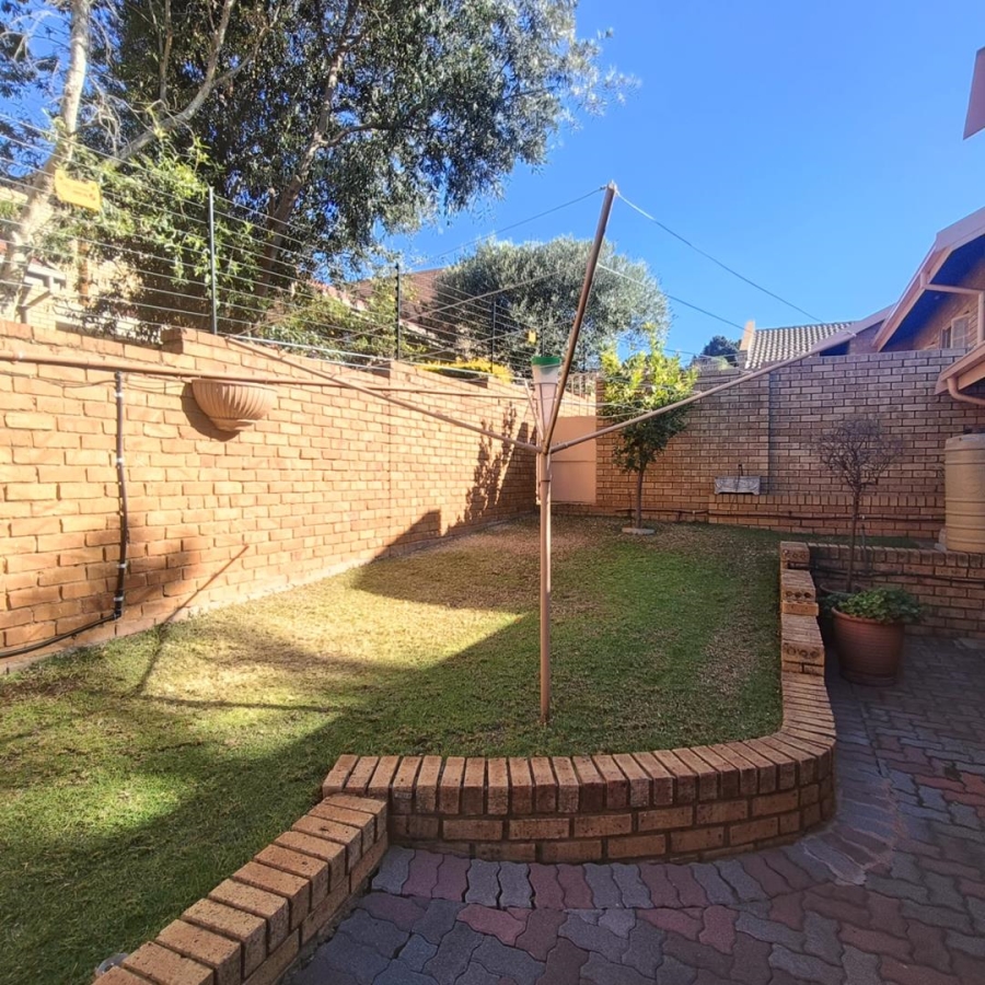 3 Bedroom Property for Sale in Zwartkop Gauteng