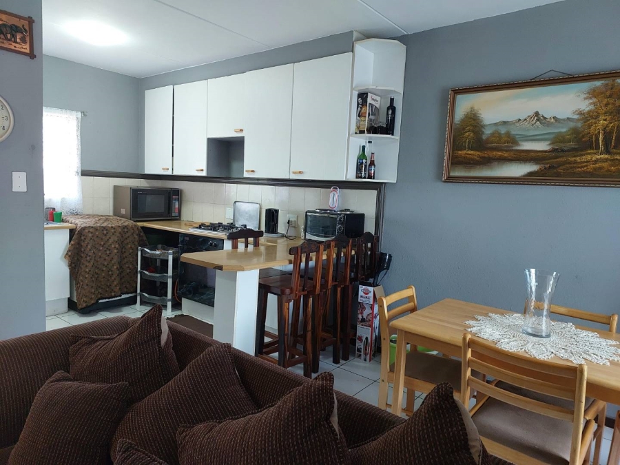 2 Bedroom Property for Sale in Van Riebeeck Park Gauteng