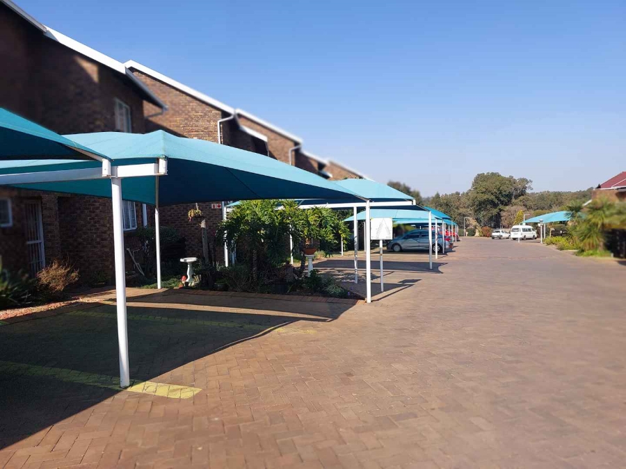 2 Bedroom Property for Sale in Van Riebeeck Park Gauteng