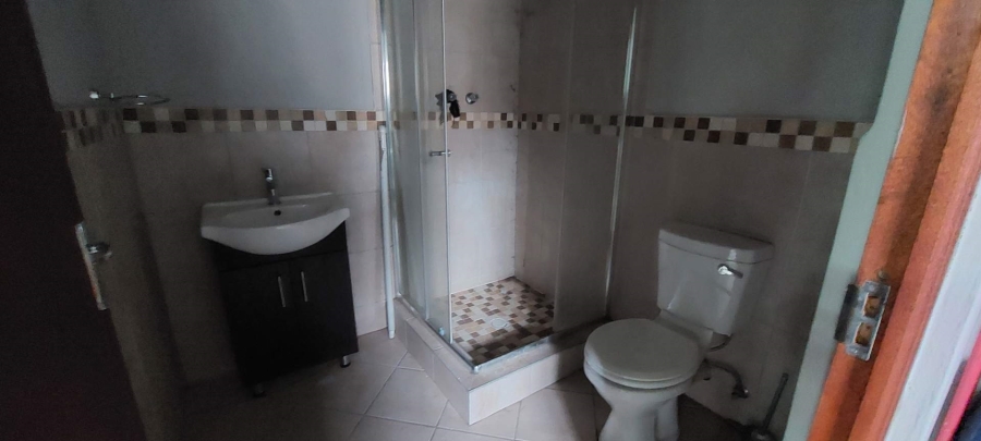 4 Bedroom Property for Sale in General Albertspark Gauteng