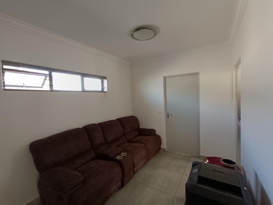 3 Bedroom Property for Sale in Thatchfield Estate Gauteng