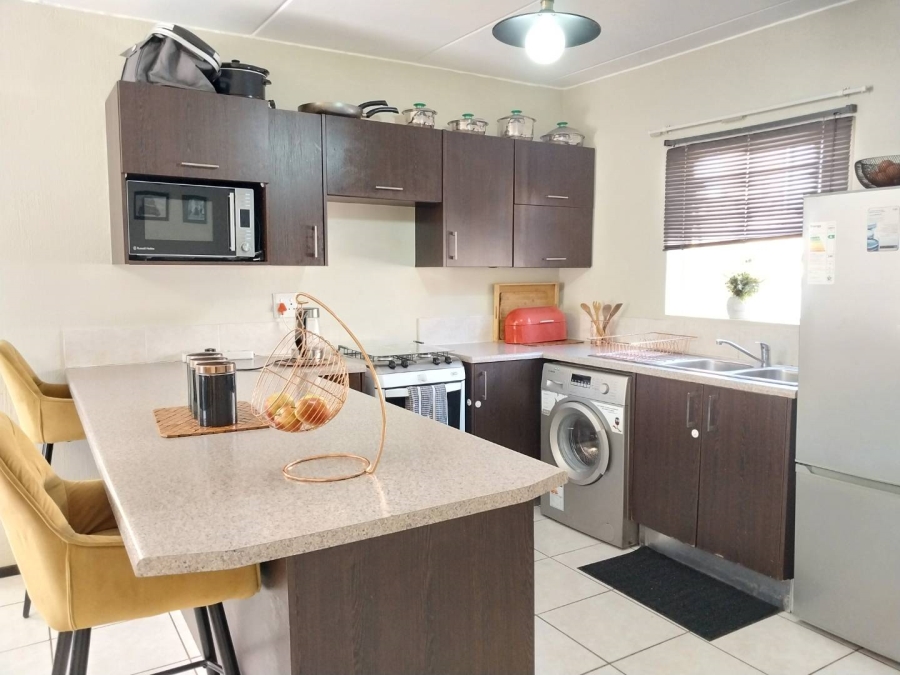 2 Bedroom Property for Sale in Honeydew Gauteng