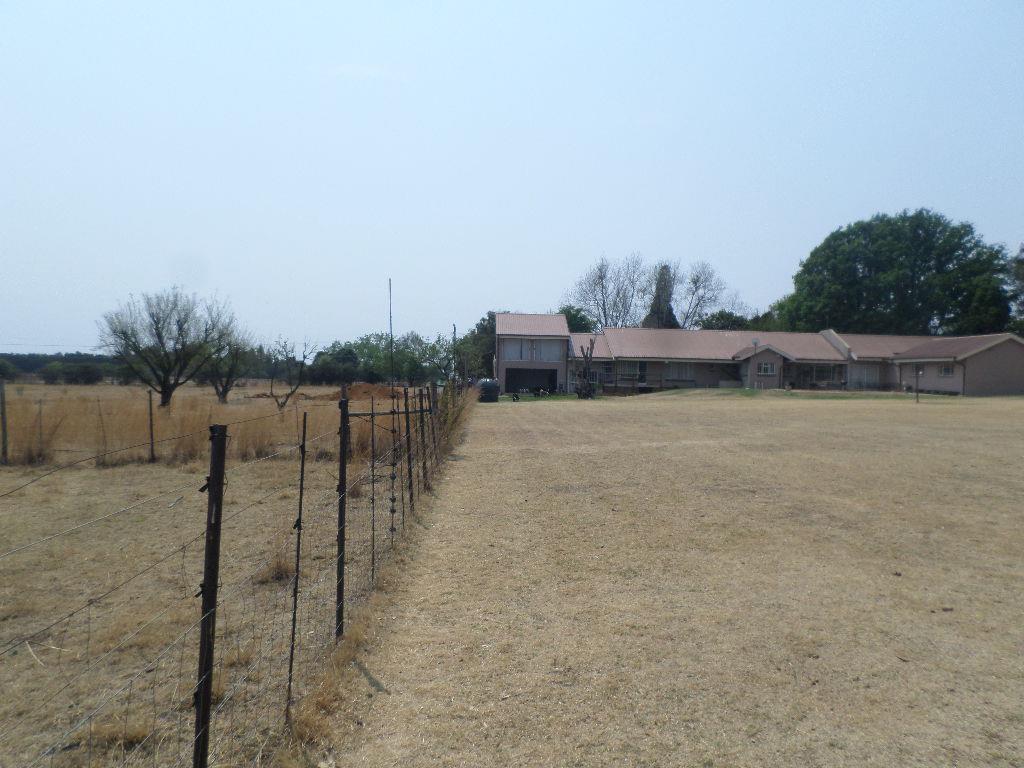 6 Bedroom Property for Sale in Tiegerpoort Gauteng