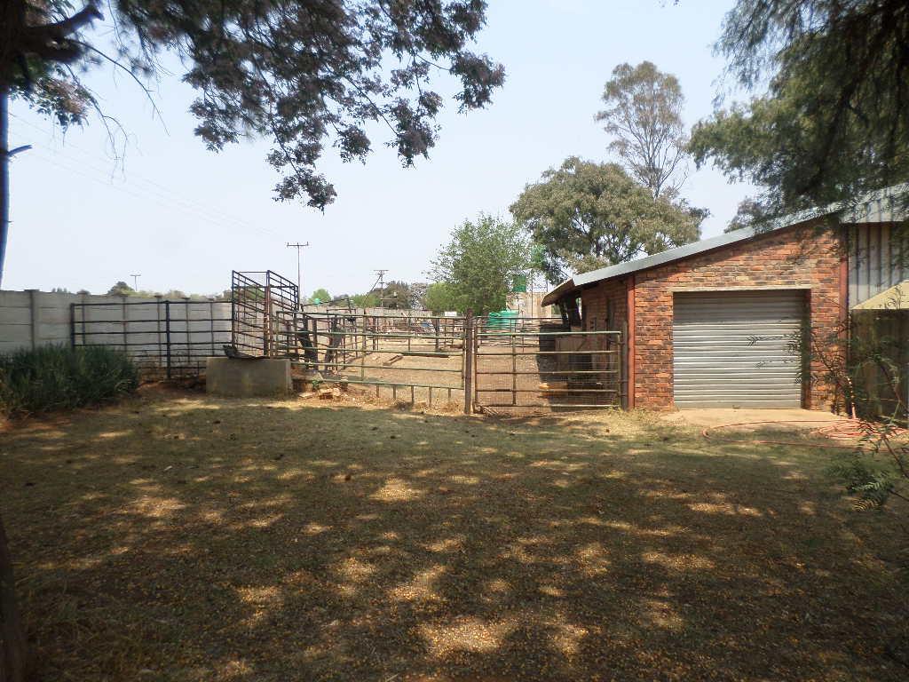 6 Bedroom Property for Sale in Tiegerpoort Gauteng